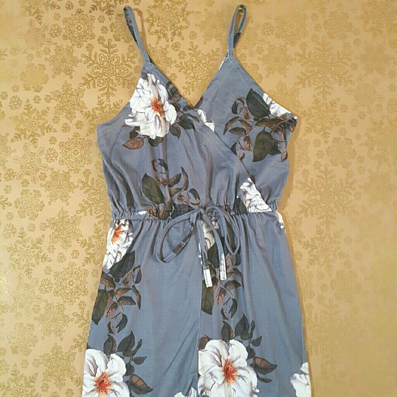 Anastasia Jumpsuit - Picture 4 of 5